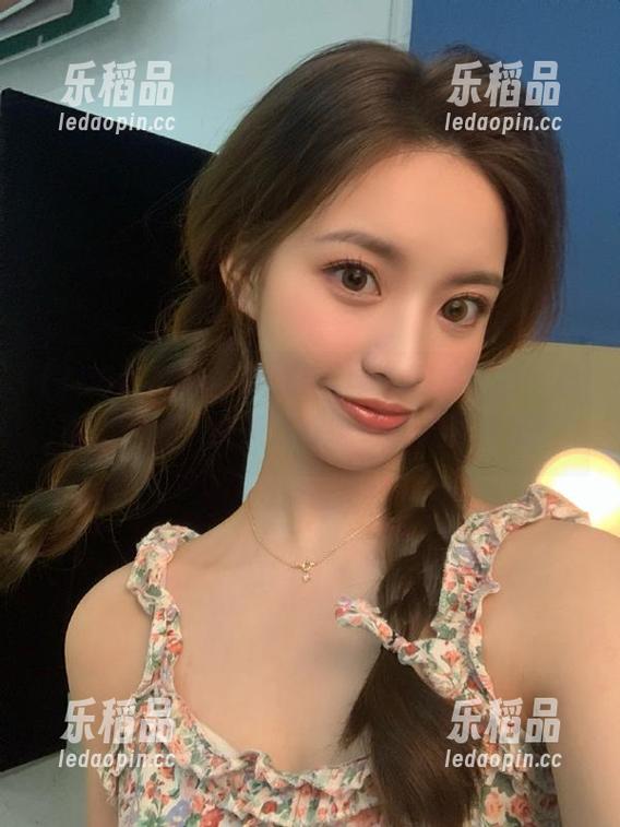 155吃瓜网：网友们的‘真相’官网，快来发掘隐藏的八卦宝藏！