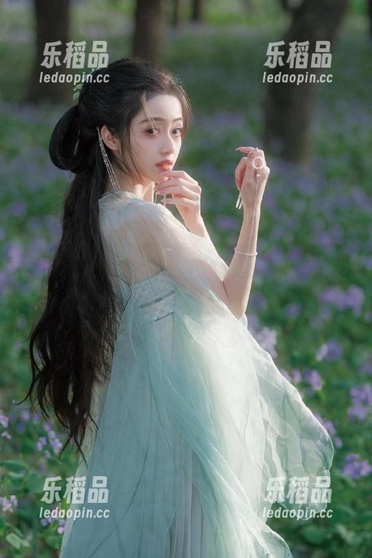 www.17更新，哈哈，感觉又回到了熟悉的八卦现场！