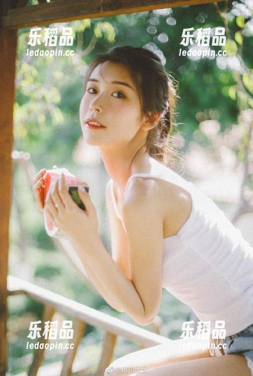 拉开网页，51cg的黑料又来了，旁边的人都在窃窃私语，我还能淡定吗？
