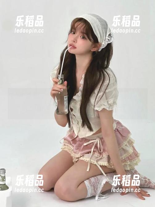 妹子们快来，51吃瓜苹果版，吃瓜如喝水，更新快得让我脸红！