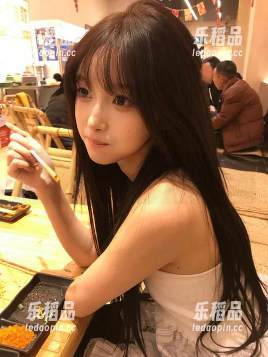 当朝阳群众不再低调，51吃瓜网页上的热点一波接一波。