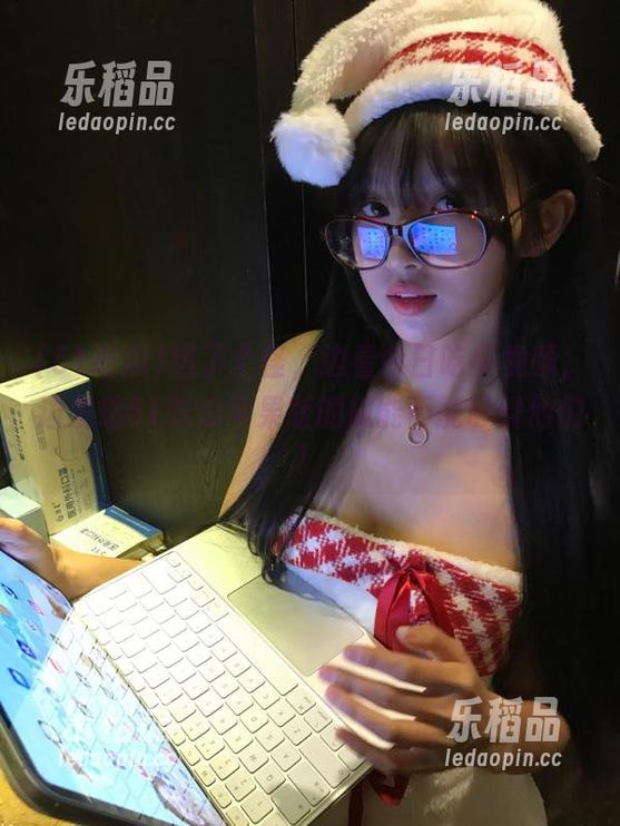 选了个怪，边看今日吃瓜视频，边发愁51吃瓜苹果版的瓜能不能吸引他们！