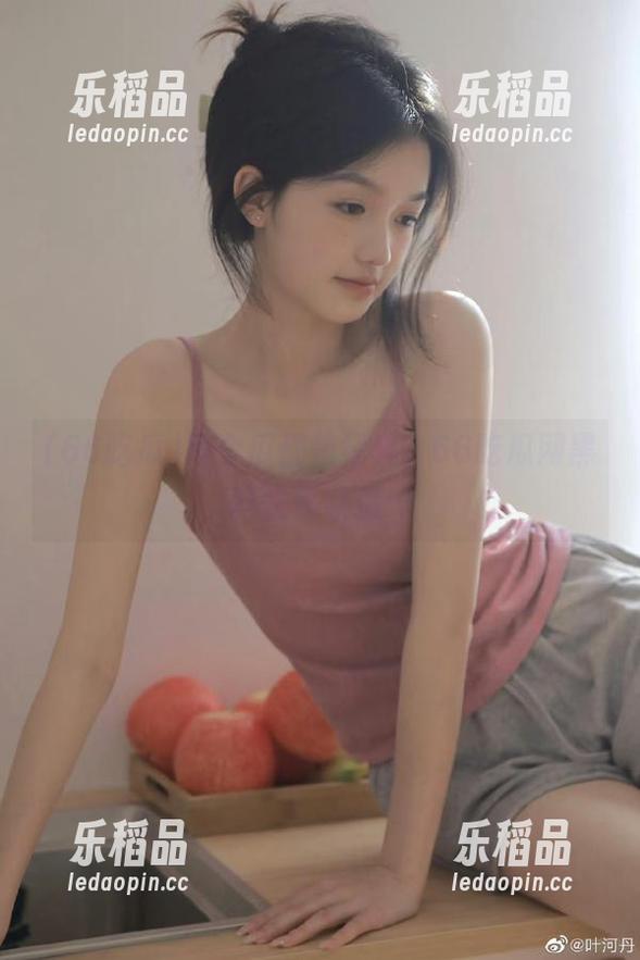每个瓜都是经典，66吃瓜网黑料快来收藏…