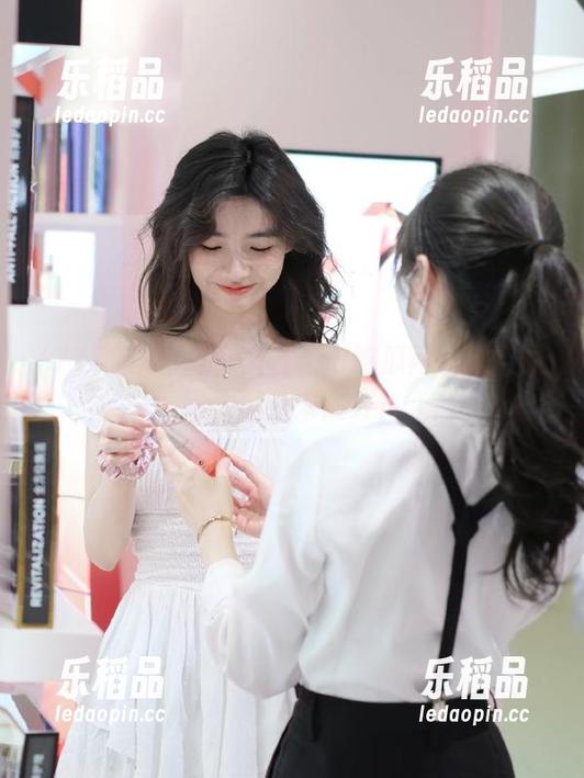 永久在718吃瓜网锁定二维码，瓜从未离开！