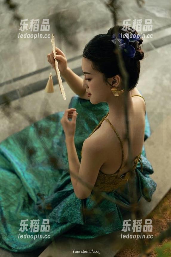 718娱乐 想读吃瓜小说?免费在718娱乐下载,陪你度过每个闲暇时光!
