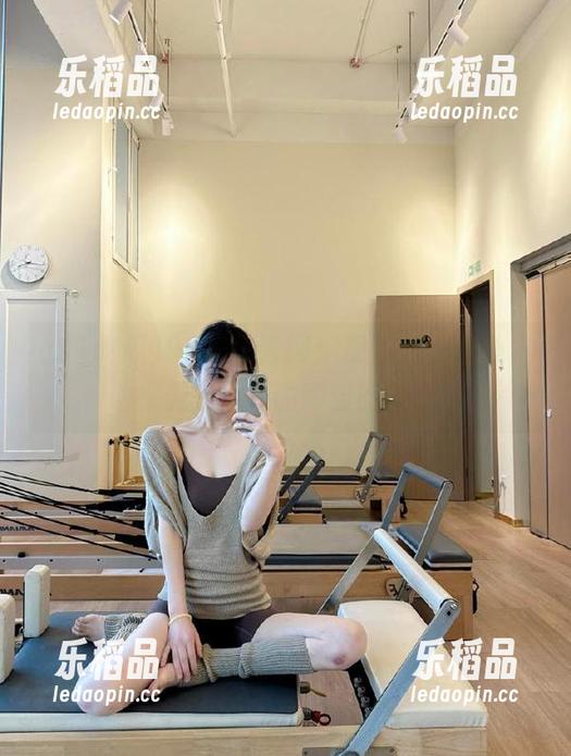 91吃瓜官网：视频里的八卦，无处不在的嗦粉时刻
