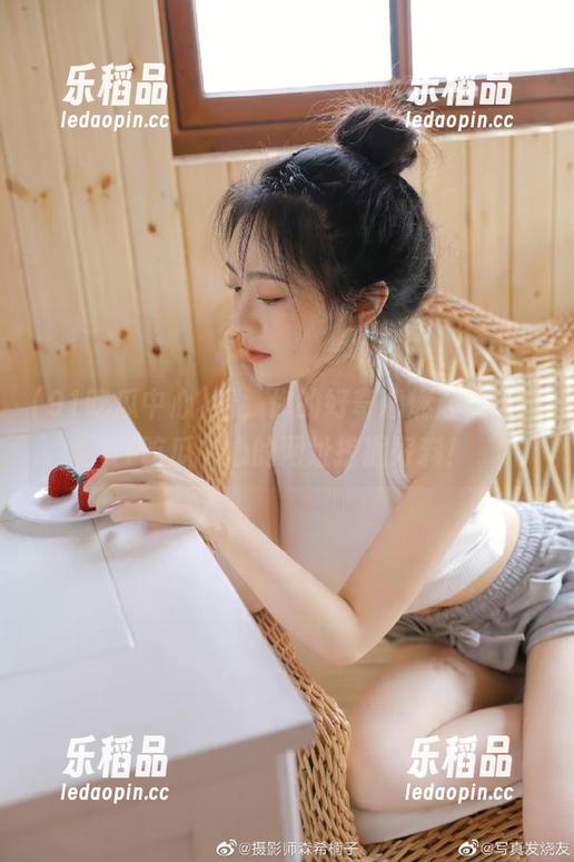 看，你的好奇心燃起来了！91吃瓜中心的网址挖掘好料！