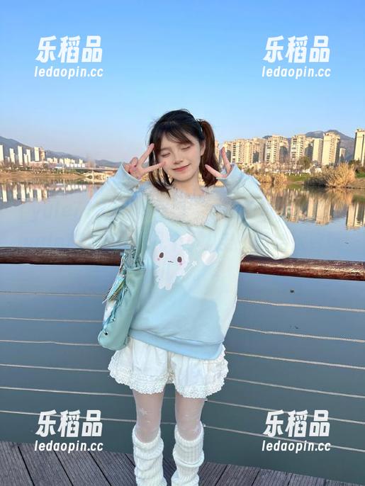 “传送门”一闪而过，我跟着yule718net追几个小八卦，哈哈太好玩儿了。