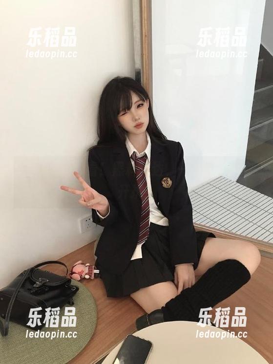 看！黑料直达，一起吃瓜即刻开扒！