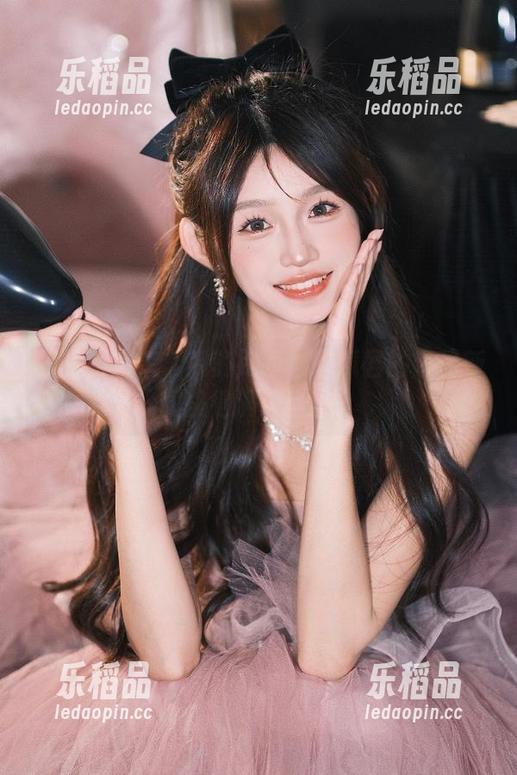 吃瓜君 怎么我的网页被吃瓜君的奇怪新闻挤得满满当当?