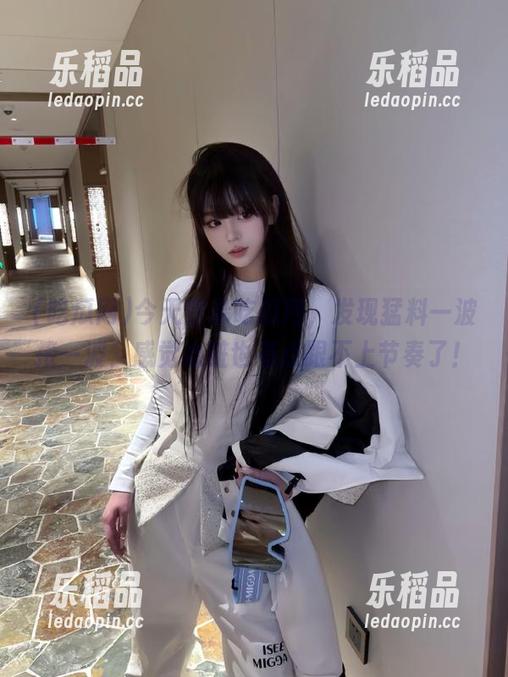 今天登录吃瓜网，发现猛料一波接一波，感觉心脏也有点跟不上节奏了！