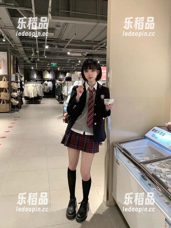 我要吃瓜 在“我要吃瓜官网”的“入口”,我仿佛成了无所不知的八卦王!