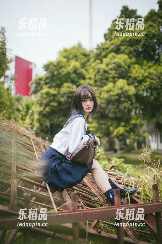 萌宠缺位，我要吃瓜网发布“喵星人也爱吃瓜”奇葩情节，更新奇奇怪怪的设定！