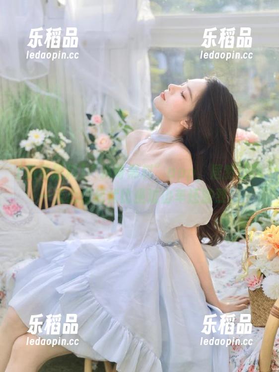 扒哥黑料 “扒哥黑料”app,居然让我一天心情起伏比坐过山车还激烈。