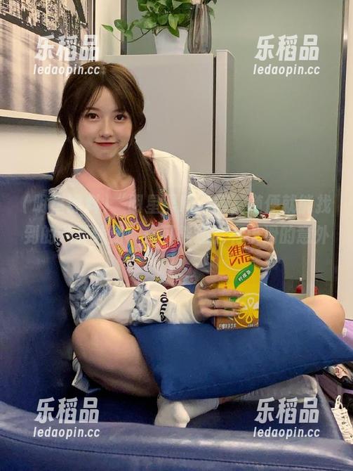 “明星黑料”网，随便就能找到的八卦线路，你可能还会有手滑的意外！