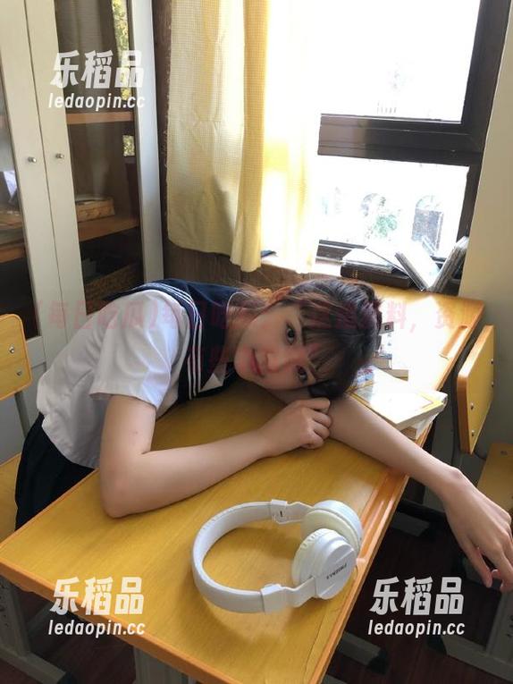 每日吃瓜：“这道黑料，资源有些丰富哦”