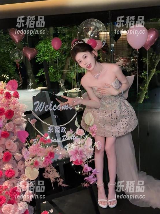 到底啥情况？友情提示2025最新地址，黑料不打烊的意思是...你猜猜！