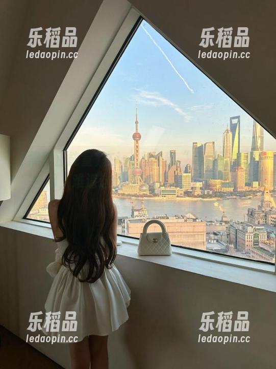 在ios上碰到“黑料正能量”官网，难道这就是传说中的“吃瓜神器”？！