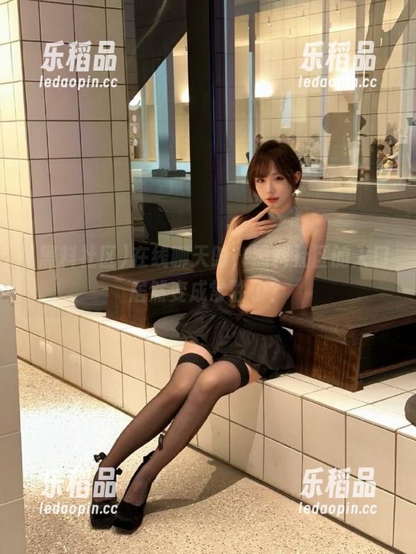 在线聊天时，黑料社区的入口居然变成常驻了？