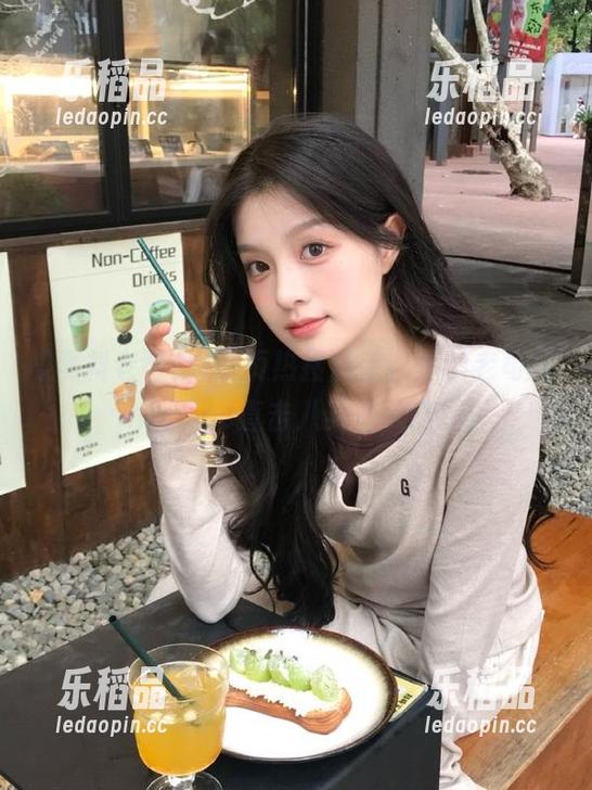 首页热搜洒落，黑料老司机heiliao直击八卦心头肉！
